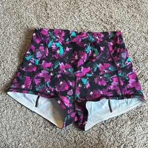 Lululemon biker shorts
